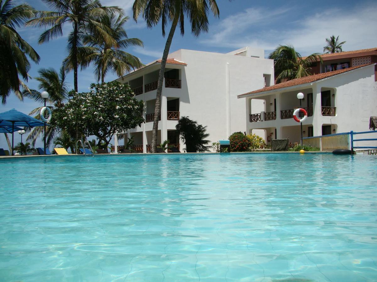 Nyali Beach Holiday Resort Exterior photo