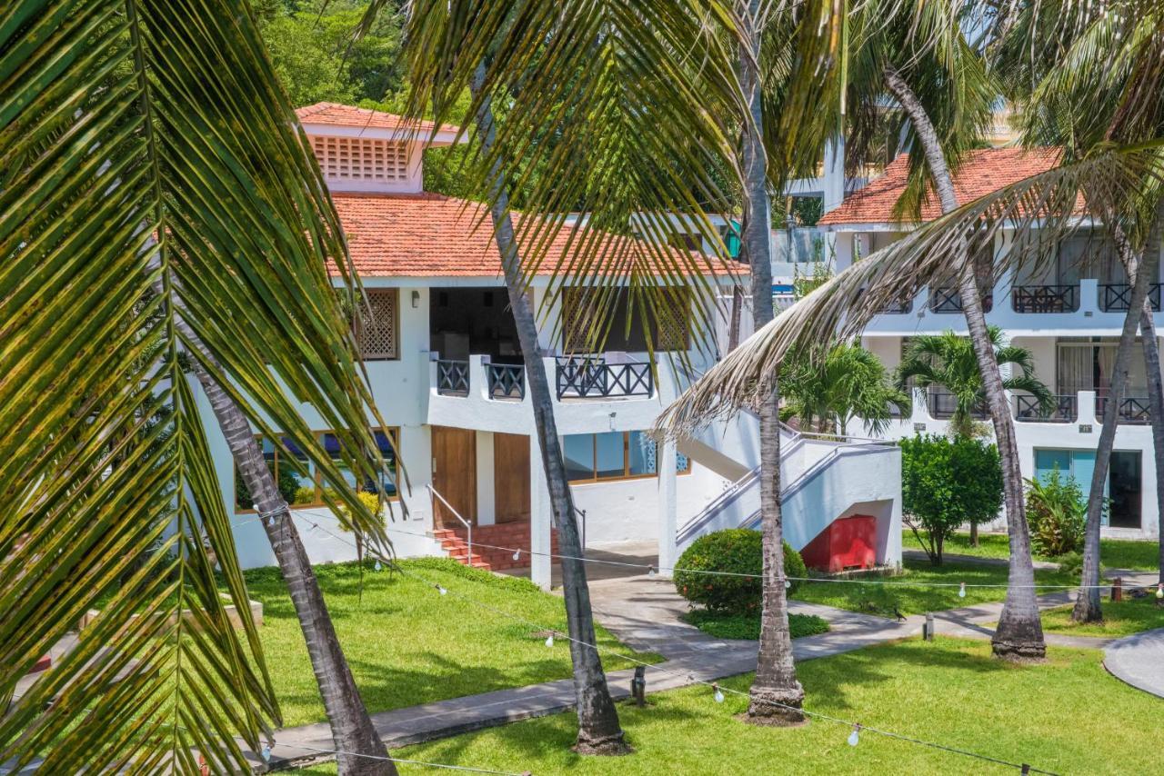 Nyali Beach Holiday Resort Exterior photo